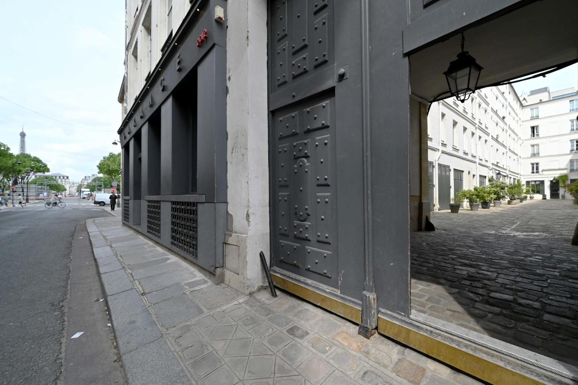 Small Studio Next To Invalides Appartamento